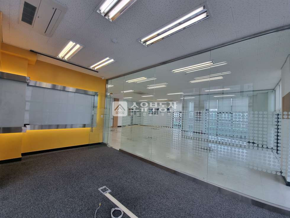 경기 수원팔달구 지동 동수원사거리 노출좋은 무권리 상가임대 테라스o 월세 매물번호 10009 사진 3