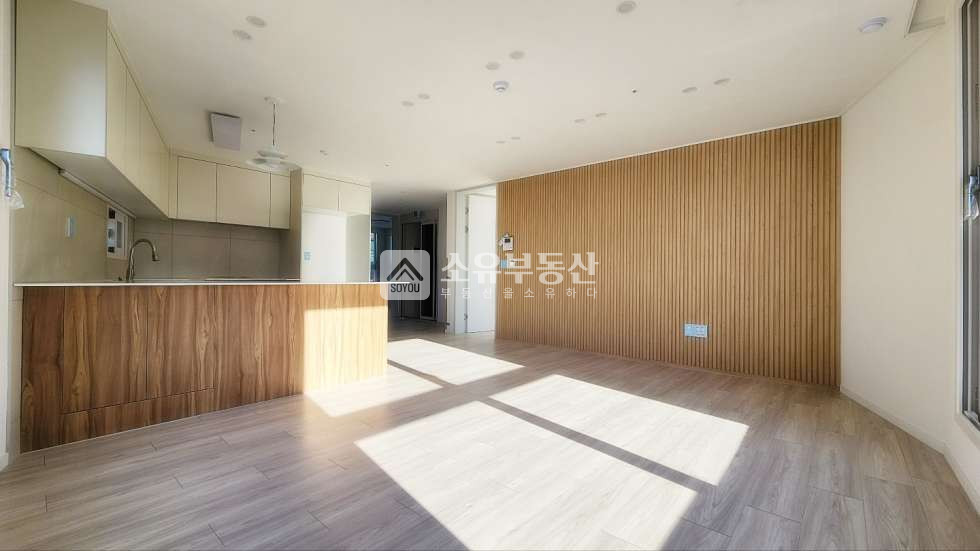 경기 수원팔달구 인계동 ㅣ첫입주 오피스텔 층별1세대 1:1주차가능ㅣ넓은 평수 고층 풀옵션매물 월세 매물번호 10073 사진 2