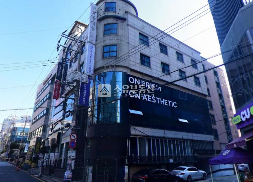 본 건물 1층 입니다.
